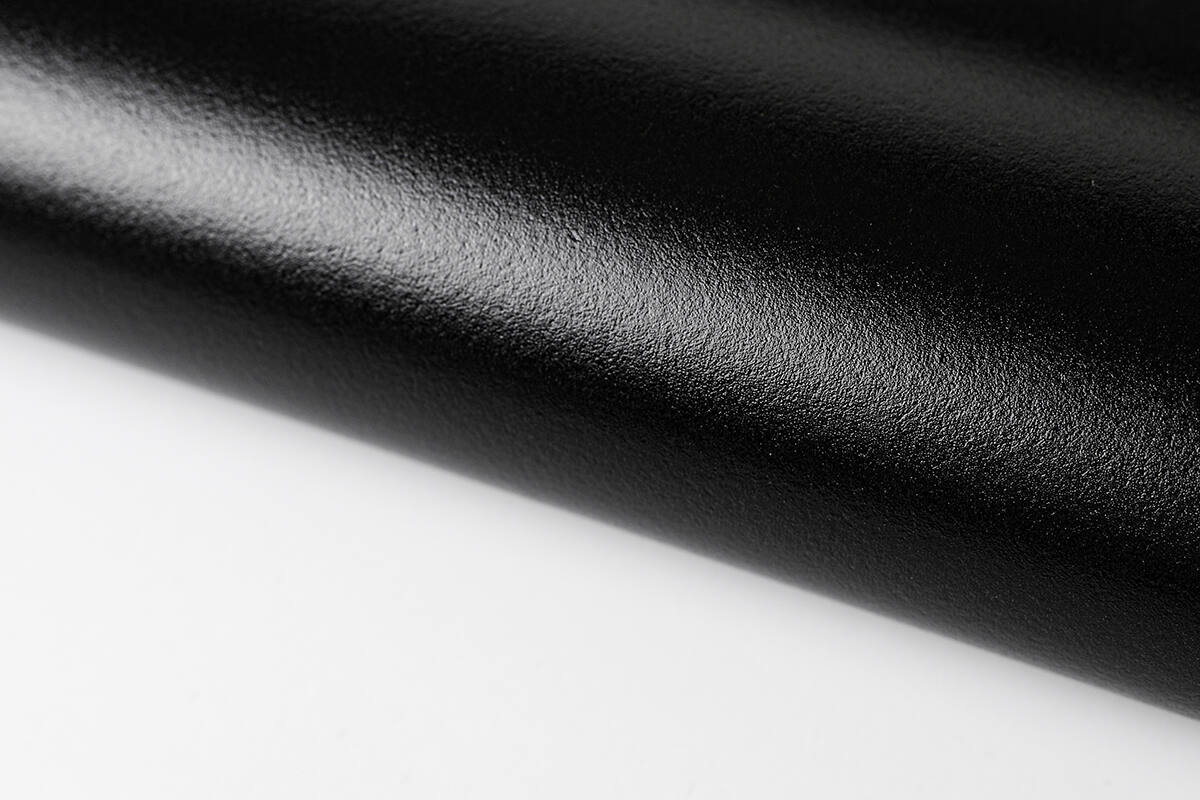 Floor Vinyl Blackback 800 FR, +/- 800 g/m2
For UV and Latex
88% PVC and 12% Polyester, Slip resistance class R11
3,20 x +/- 25 m